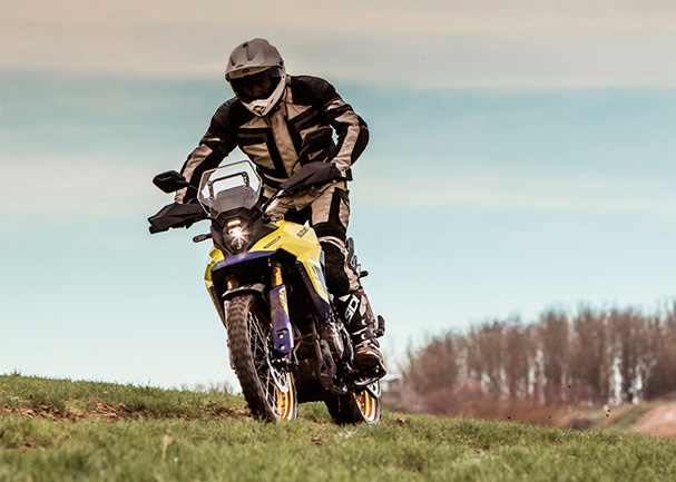 Sistema de Pilotagem Inteligente Suzuki (S.I.R.S)